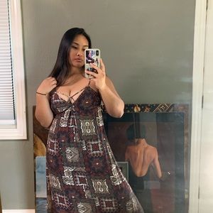 ‼️SOLD‼️ FLOWY MAXI DRESS